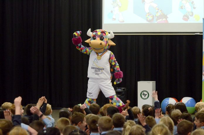 Perry gets Tidbury Green School into Birmingham 2022 spirit
